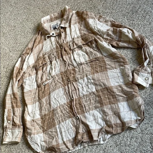 American Eagle Outfitters This Feels Seriously Lived In Fall Plaid Flannel - Picture 11 of 13